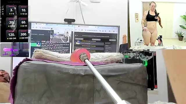 Paulina_Davis_ live cam on StripChat
