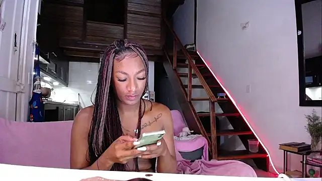 Модель: samy_doll
