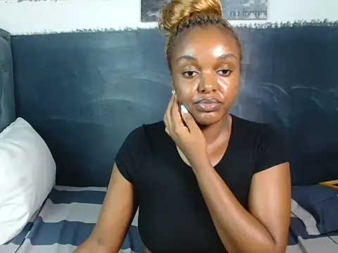 FaeMDom2 live sex cam