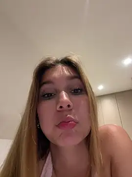 nikii__ (F teen) - Show titssss