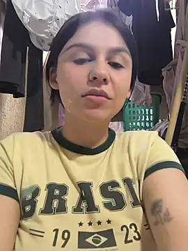 Daniela-rosee live sex cam
