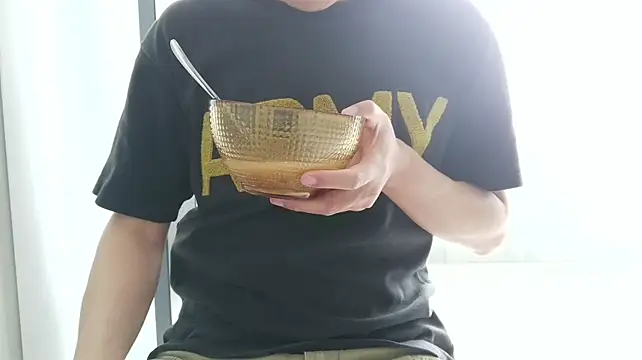 nole_china7 (Ask my age) - talk / fun / cum