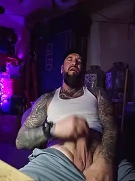 beardedtattood (Ask my age) - Naked