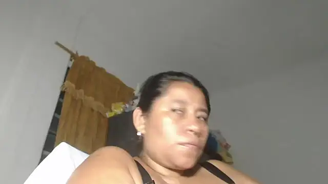 adrixxx38 live cam on StripChat