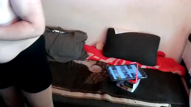 schmidtler35 live cam on StripChat