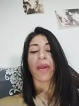 arianna_rouse_ live cam on StripChat