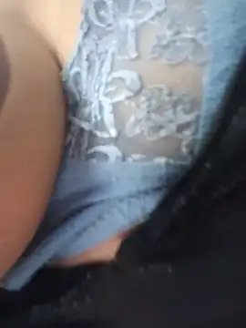 Aafreen_36 live cam on StripChat
