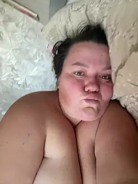 SunnyLeila2101 live cam on StripChat