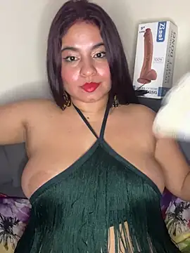 LUNA_DULCE1 live cam on StripChat