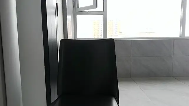 nole_china7 (Ask my age) - talk / fun / cum