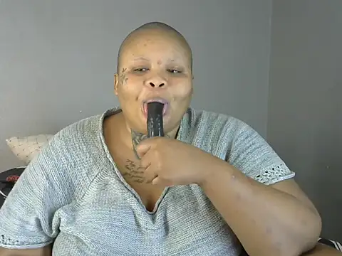 taraj_thee_thick's live room