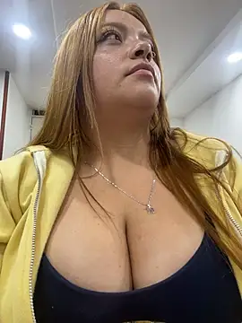Tatiana_O live cam on StripChat