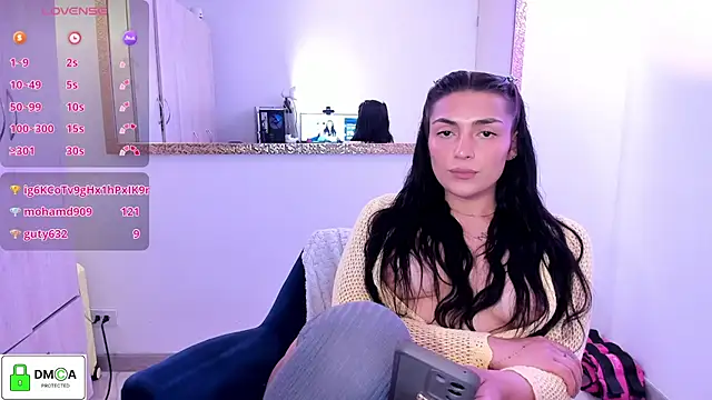 EricaVanderhill live cam on StripChat
