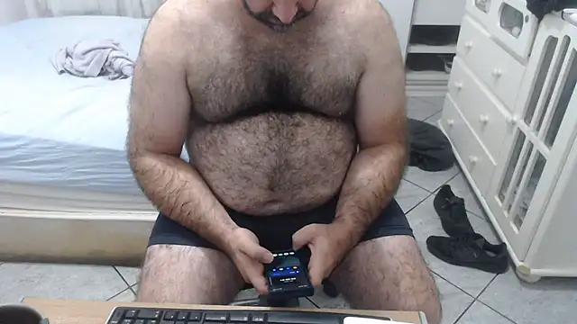 MysterBearMG live cam