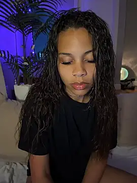 Petite_Baddie
