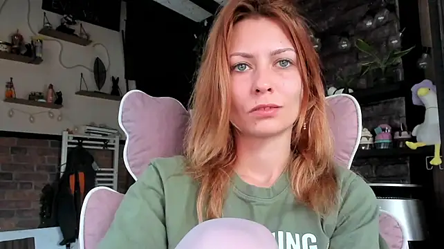 karo123421 live cam on StripChat
