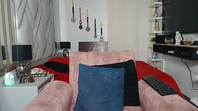 nati_muscle live cam on StripChat