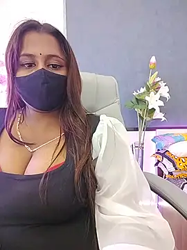 LoveLy-Soneya live cam on StripChat