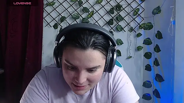 Nika_1_ live cam on StripChat