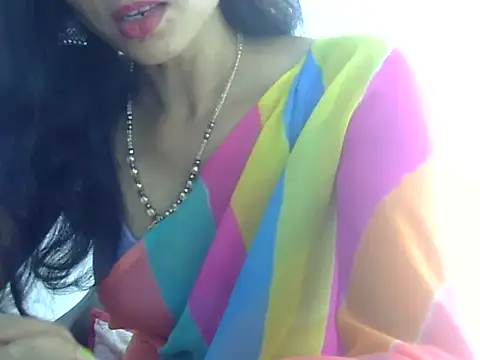 Laila_Cute live cam on StripChat