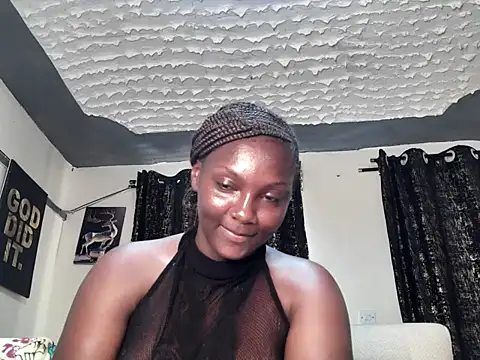 sexyleah25 live cam on StripChat