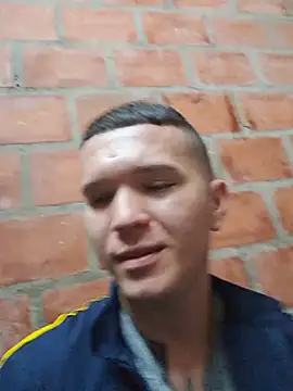 Mikedotow live cam on StripChat