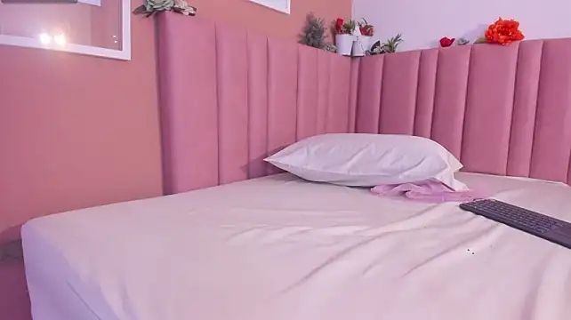 lolla69_ live cam on StripChat