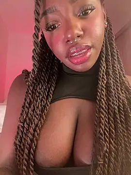 alissradiante1 live cam on StripChat