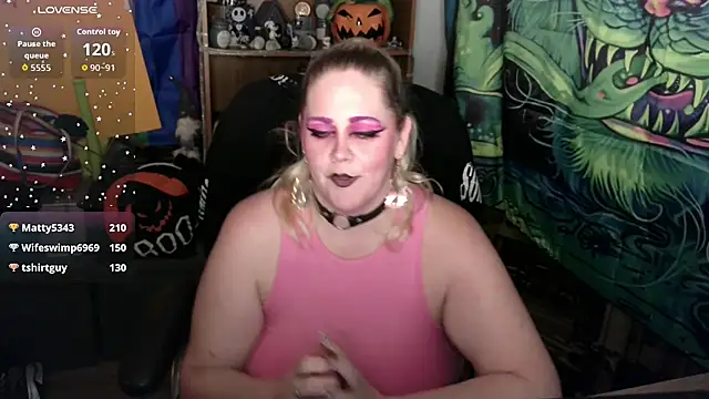 Kinky_Witch live cam on StripChat