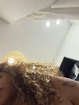 stormyy_ live cam