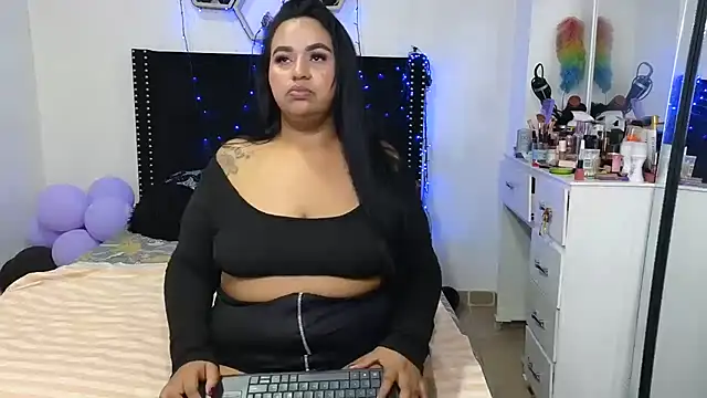 charlotte_077 live cam on StripChat