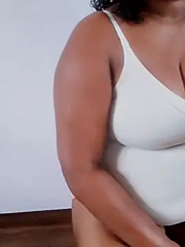 KristinaHotx2 live cam on StripChat