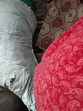 Sweet-runi live sex cam