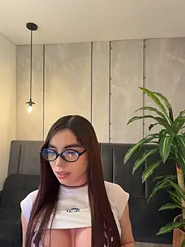 carolynnetrujillo live cam on StripChat