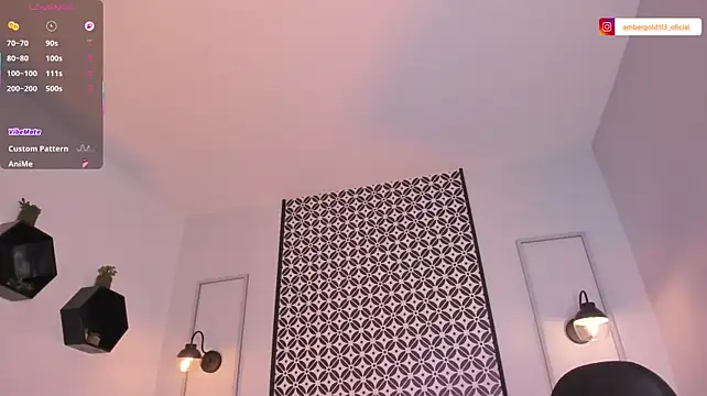 Amber_gold_ live cam on StripChat