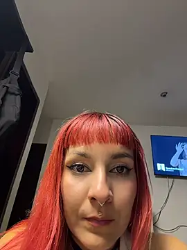 Amelie-RedHoney