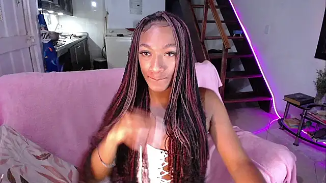 Модель: samy_doll