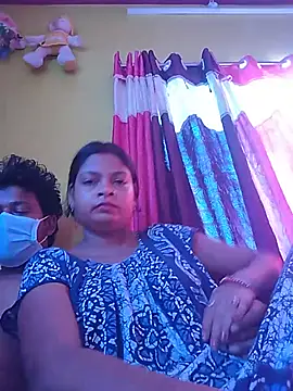 hottycouple1 live cam on StripChat