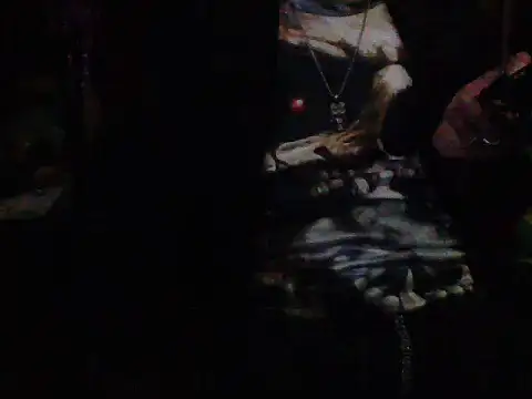 mrdemoncrowly live cam on StripChat