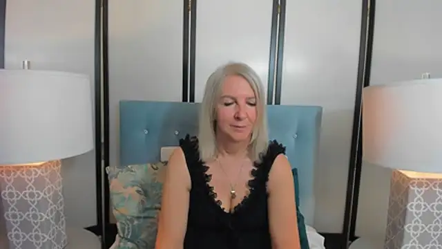 EricaTop live cam on StripChat