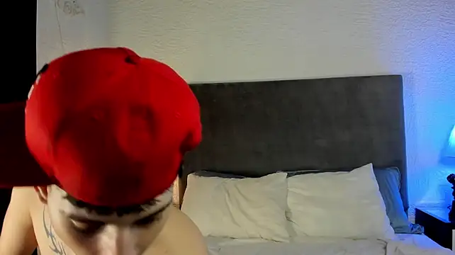 sett_and_gwen live cam on StripChat