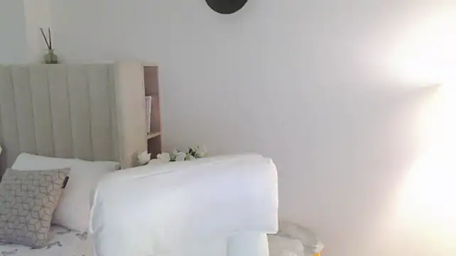 veliasai (F young) - spank ass x15