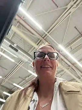 natakitten (F milf) - Strip in public WC+finger pussy closeup