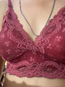 Lusty-Dishuu live cam on StripChat