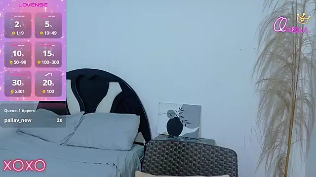 Eliih_01 live cam on StripChat