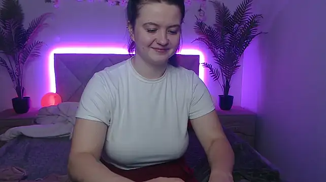 MavkaCute live cam on StripChat