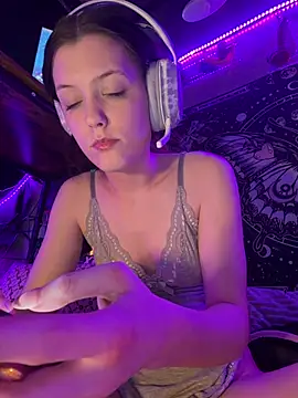 lilactease (F teen) - ✨🍑ride torso toy🍑✨