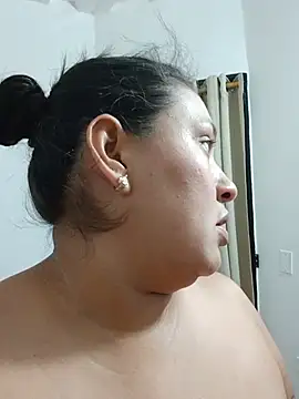 Hot_bella12