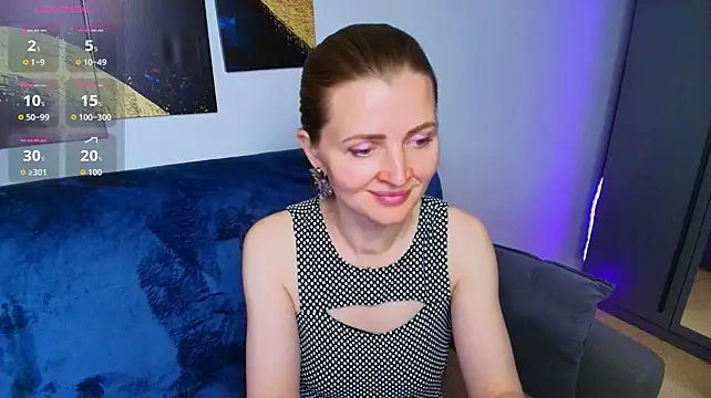 Liza__Evans live cam on StripChat