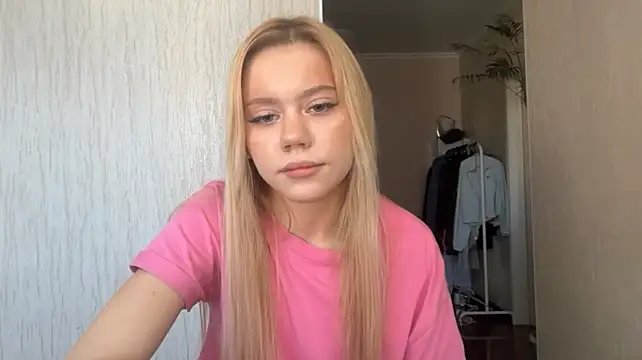 Glamorforyou live cam on StripChat